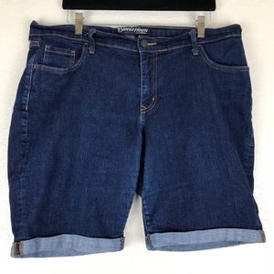 Old navy Bermuda shorts